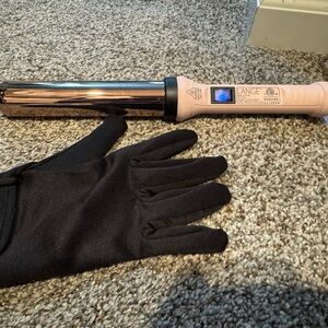 L'ange Titanium Hair Curling Wand with Glove